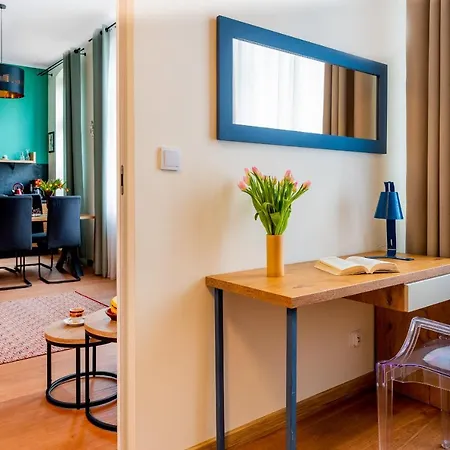 Apartament Inspirujacy - Z Prywatnym Monitorowanym Parkingiem - 4 Osobowy - Space Apart Jelenia Góra Zewnętrze zdjęcie